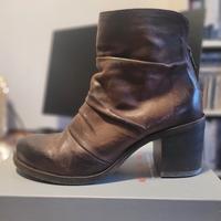 Stivaletti vintage in pelle, made in Italy