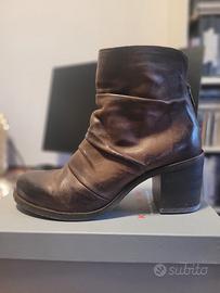 Stivaletti vintage in pelle, made in Italy