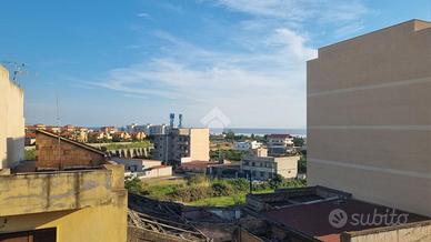 CASA SEMINDIPENDENTE A REGGIO DI CALABRIA