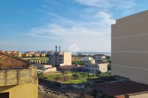CASA SEMINDIPENDENTE A REGGIO DI CALABRIA
