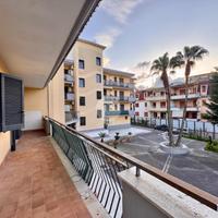 3 LOCALI A MARANO DI NAPOLI