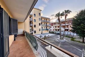 3 LOCALI A MARANO DI NAPOLI