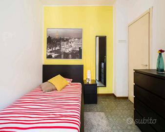 Stanza in appartamento di 60 m² a Milano