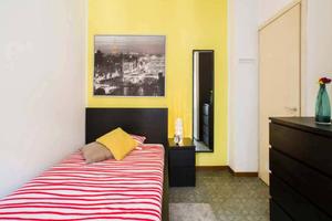 Stanza in appartamento di 60 m² a Milano