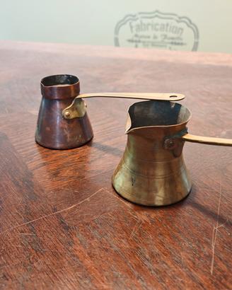 Antiche " caffettiere" in rame e ottone 