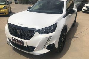 PEUGEOT 2008 BlueHDi 110 S&S Allure Pack