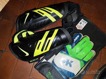 guanti portiere calcio
