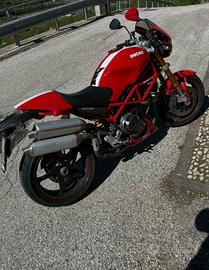 Ducati Monster S2R 1000