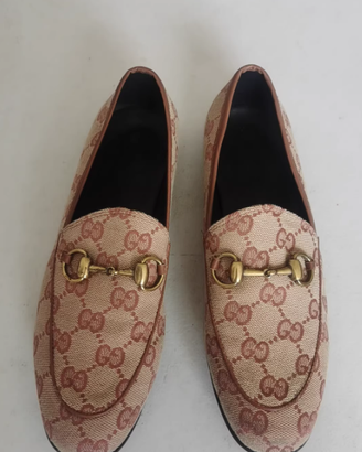 Mocassini classici da donna con fibbia classica Gu