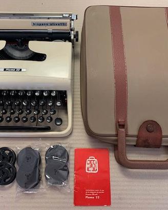 Olivetti Pluma 22 colore panna prima serie rara