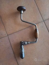 Trapano a mano antico