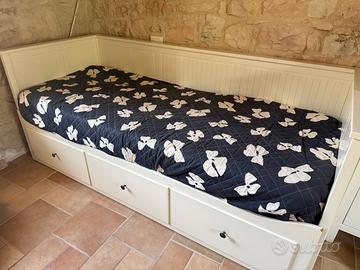 Letto divano/3 cassetti/2 materassi