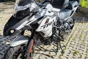 Benelli trk 502 X