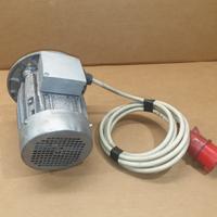 Motore elettrico trifase