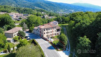 Ampia casa con giardino ai piedi del Monte Grappa