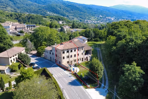 Ampia casa con giardino ai piedi del Monte Grappa