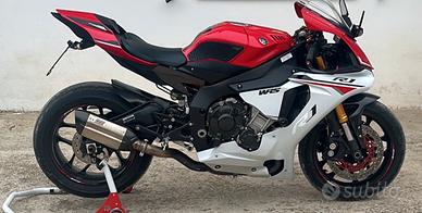 Yamaha R1 2015
