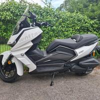 SCOOTER WOTTAN GT2 300cc MOT. PIAGGIO LC