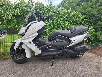 SCOOTER WOTTAN GT2 300cc MOT. PIAGGIO LC