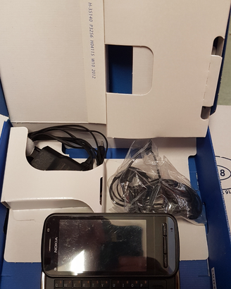 Nokia C6