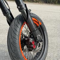 Avantreno motard (supermoto)