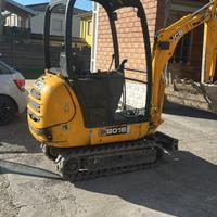 Jcb 8016