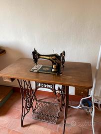 macchina da cucire SINGER d'epoca 