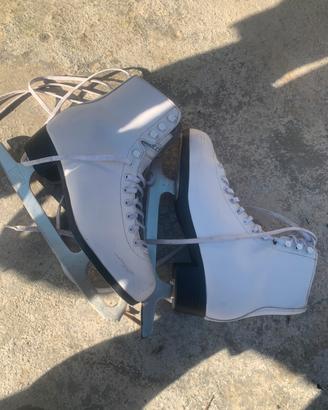 Pattini da ghiaccio 45