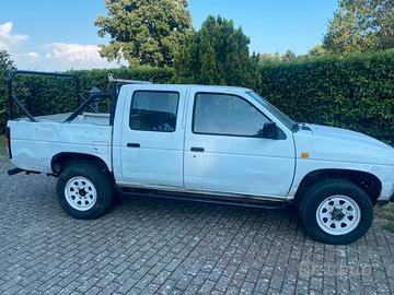 nissan pick-up 2500