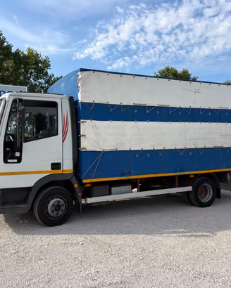 Iveco Eurocargo 75e12 trasporto animali
