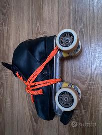 Pattini hockey pista