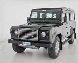 Land Rover Defender 110 2.5 Td5 cat SW 9 posti SE