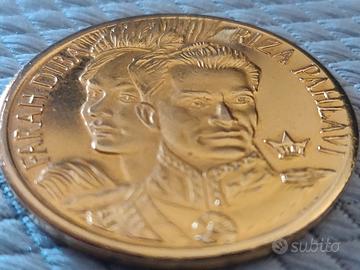 Medaglia Iraniana placcata in oro 24