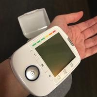 Misuratore di pressione da polso