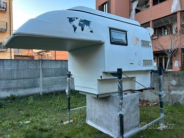 Cellula scarrabile monoscocca