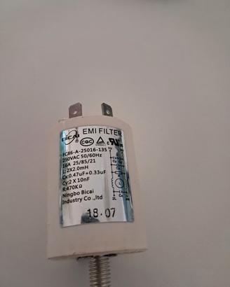 Filtro EMI per interferenze elettromagnetiche