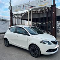 Lancia Ypsilon 1.0 FireFly 5 porte S&S Hybrid Ecoc