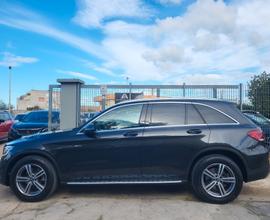 Mercedes-benz GLC 220 d Off-Roader Cockpit Led App