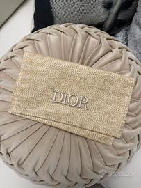 pochette rafia dior makeup beauty