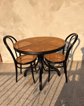 Tavolo rotondo legno e paglia Vienna con sedie