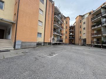 3 LOCALI A RENDE