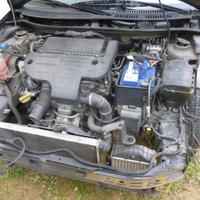 Motore fiat 1.3 multijet, radiatore, intercooler