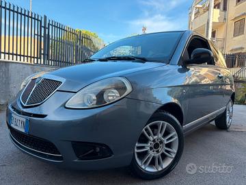 Lancia Ypsilon 1.2 69V PLATINUM