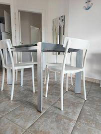 Set tavolo più sedie