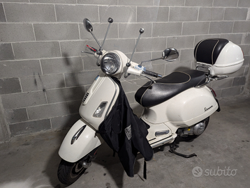 Vespa gts 300