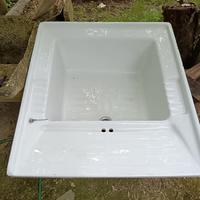 lavatoio in ceramica
