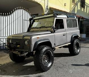 DEFENDER TD5
