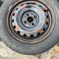 4 gomme con cerchio 185/60 R 15 84 H