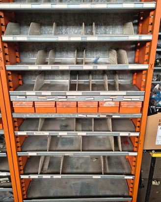 Scaffalature linea accessori Fiat anni 80 