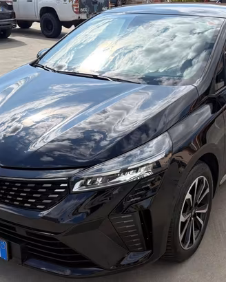 RENAULT Clio TCe 90 CV 5 porte Techno